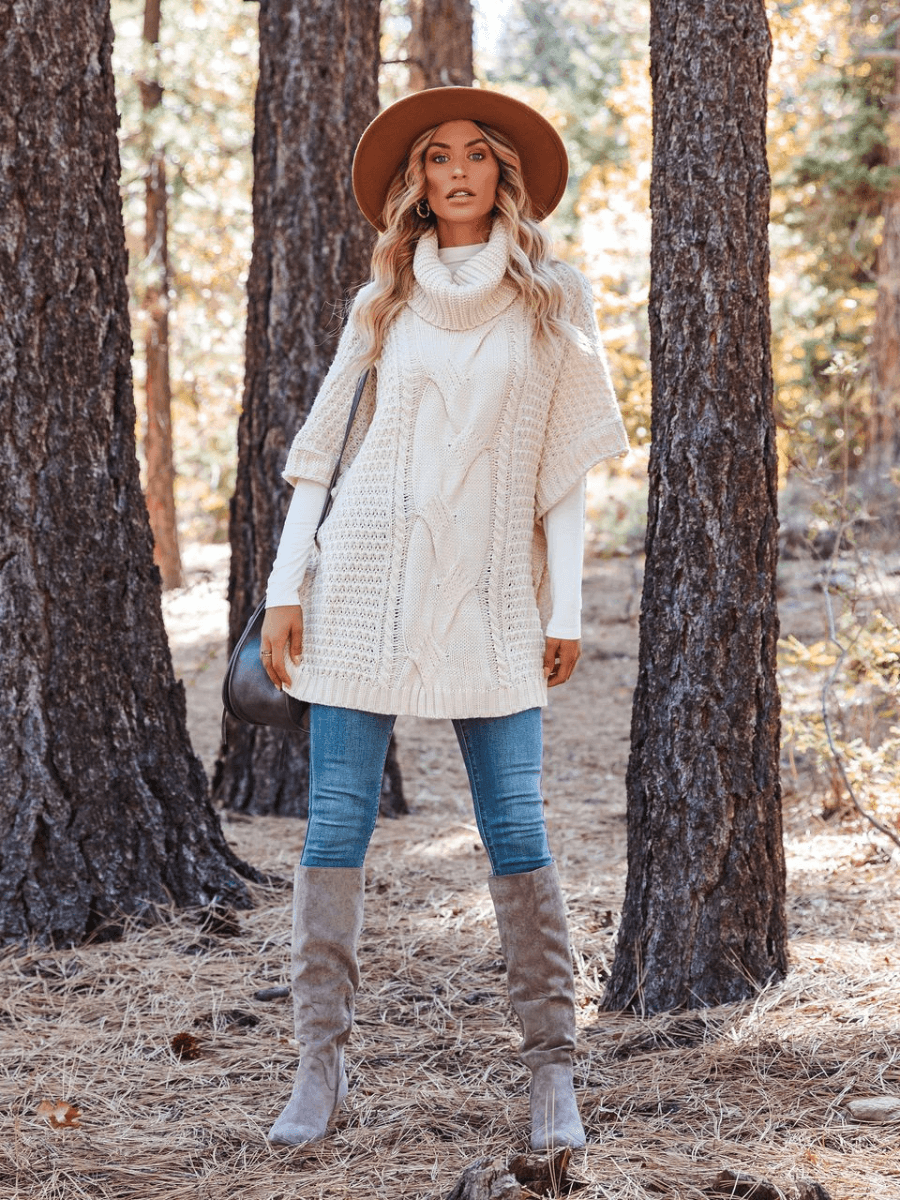 Milligan Oversized Turtleneck Sweater - Beige