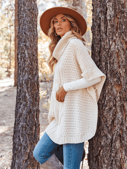 Milligan Oversized Turtleneck Sweater - Beige