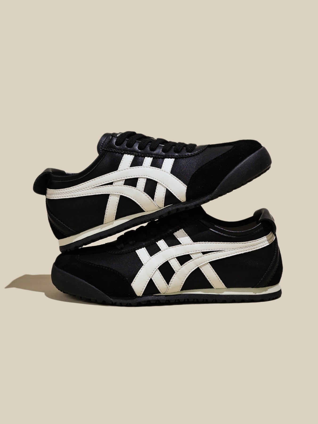 Rumour Has It | Maxine Contrast Strap Leather Sneaker - black